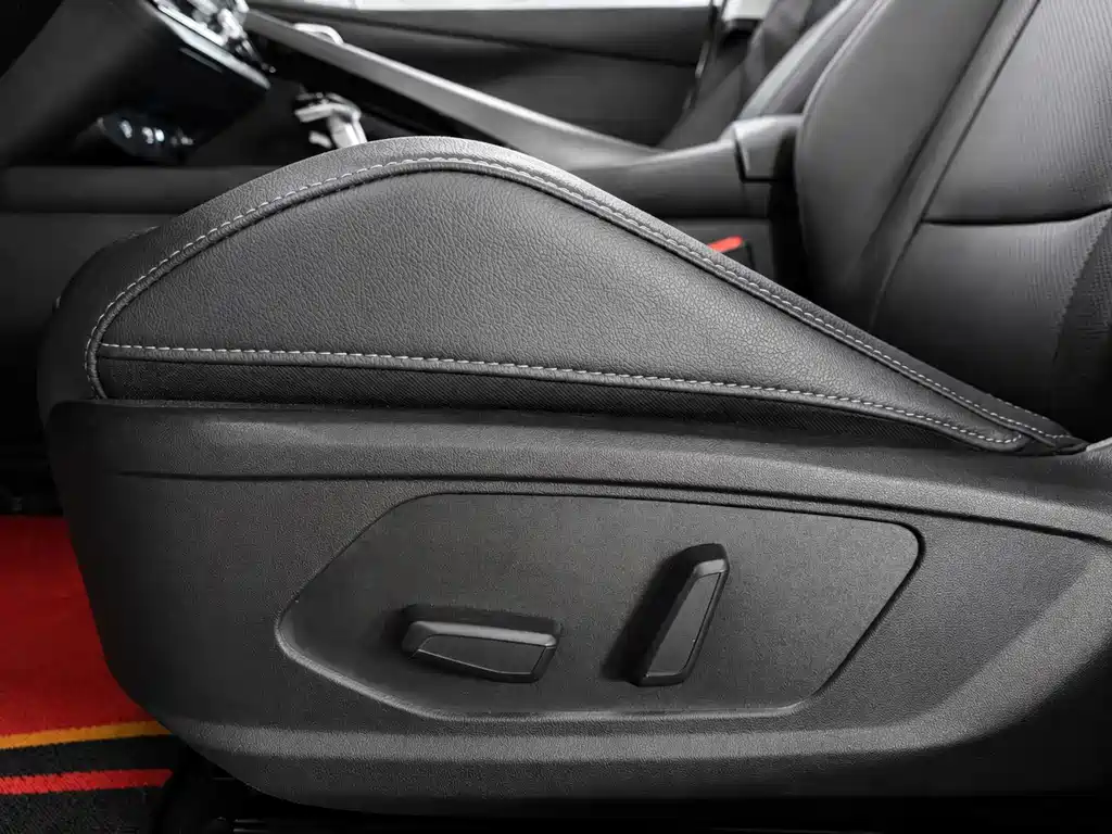 Hyundai Elantra — миниатюра 13
