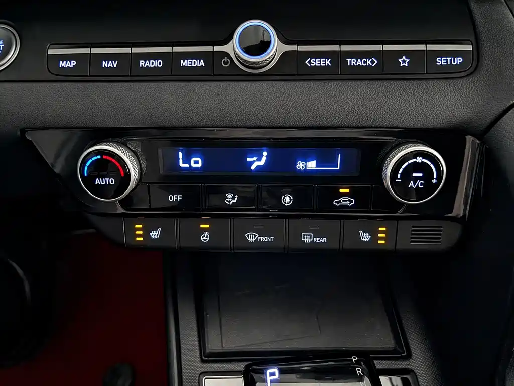 Hyundai Elantra — миниатюра 16