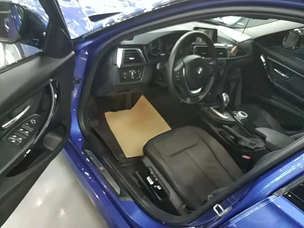 BMW 3 Series — миниатюра 16