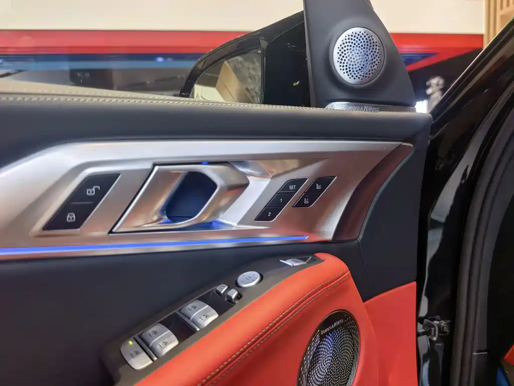 BMW XM — миниатюра 5