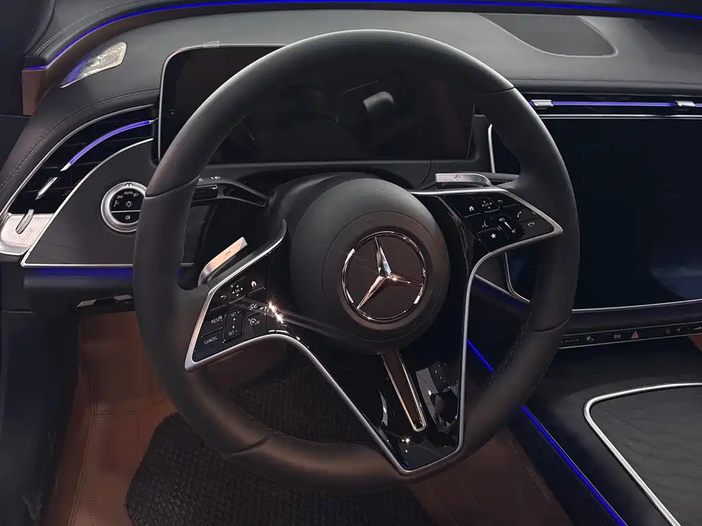 Mercedes-Benz E-Class — миниатюра 6