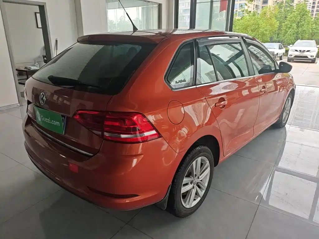 Volkswagen Santana — миниатюра 7