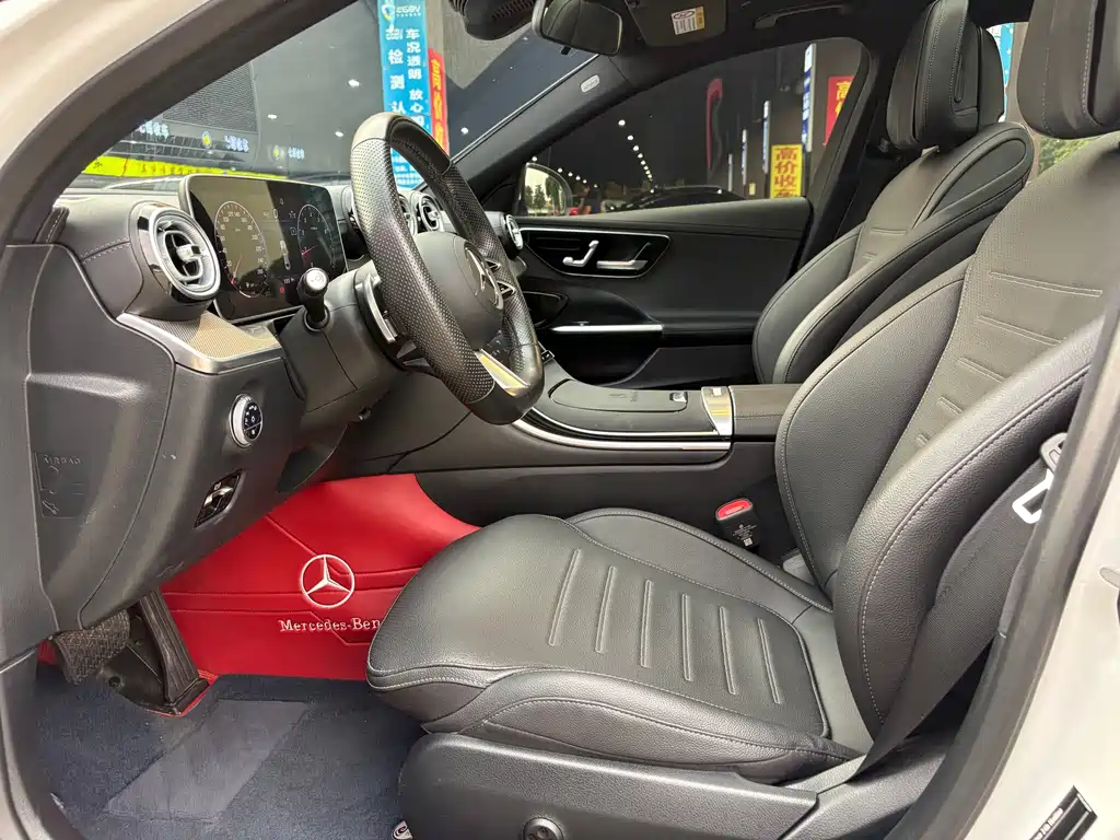 Mercedes-Benz C-Class — миниатюра 11