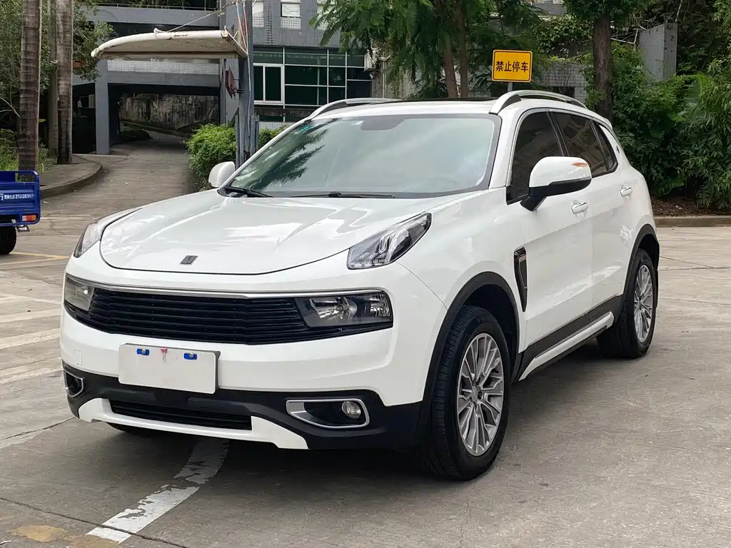 Lynk & Co 01 2018