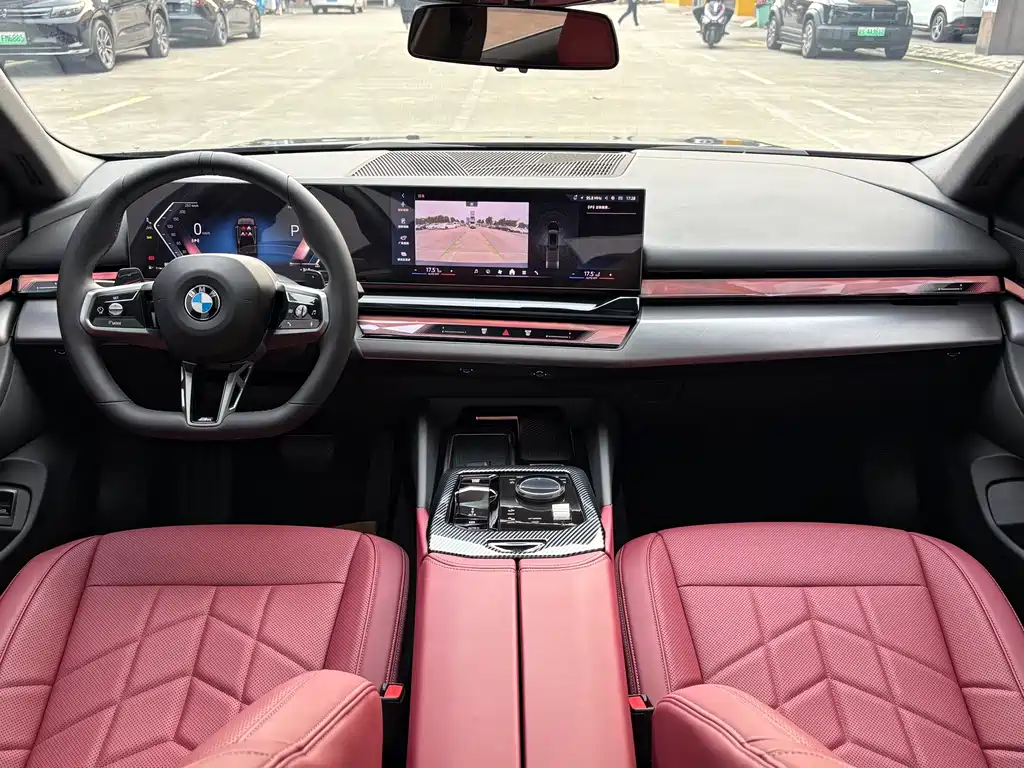 BMW 5 Series — миниатюра 9
