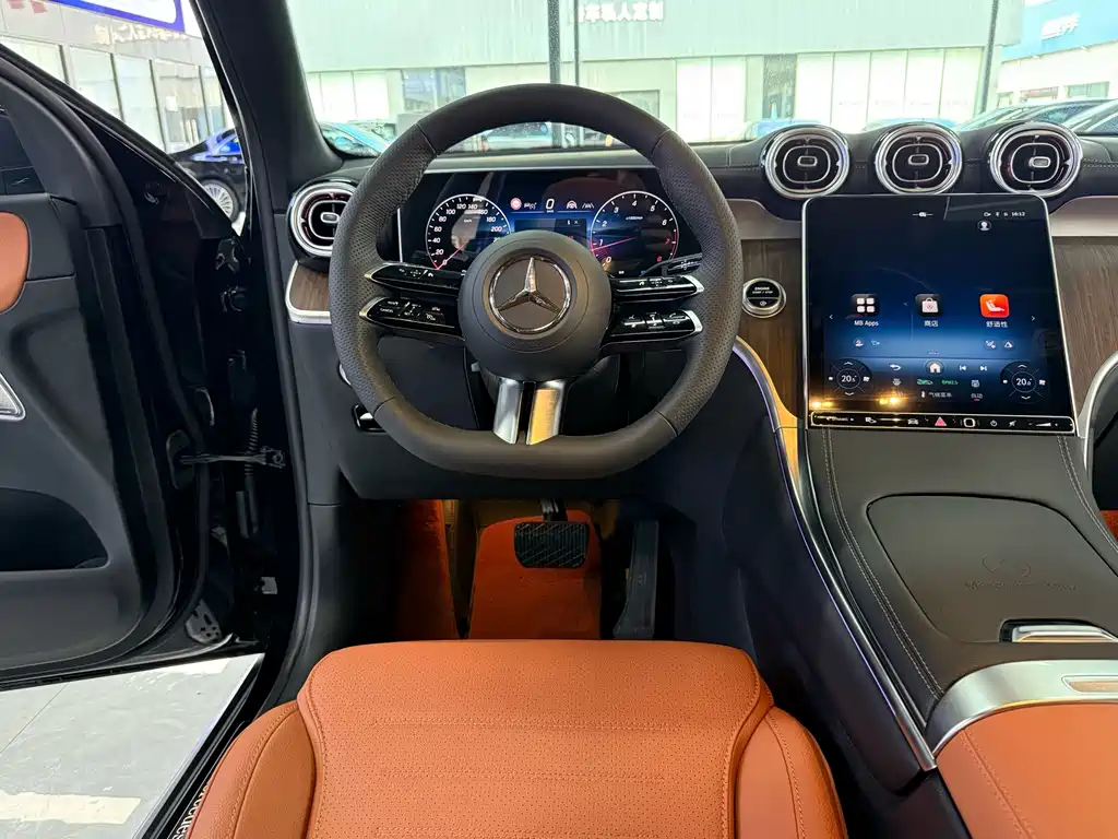 Mercedes-Benz GLC — миниатюра 8