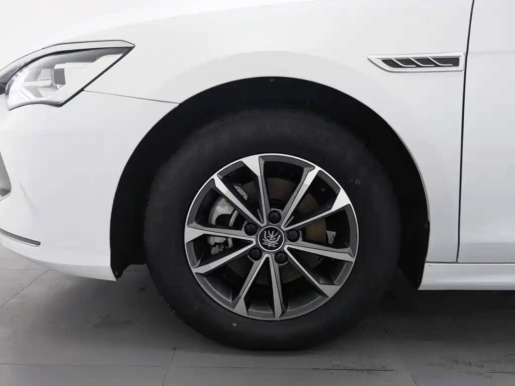 BYD Qin PLUS — миниатюра 17