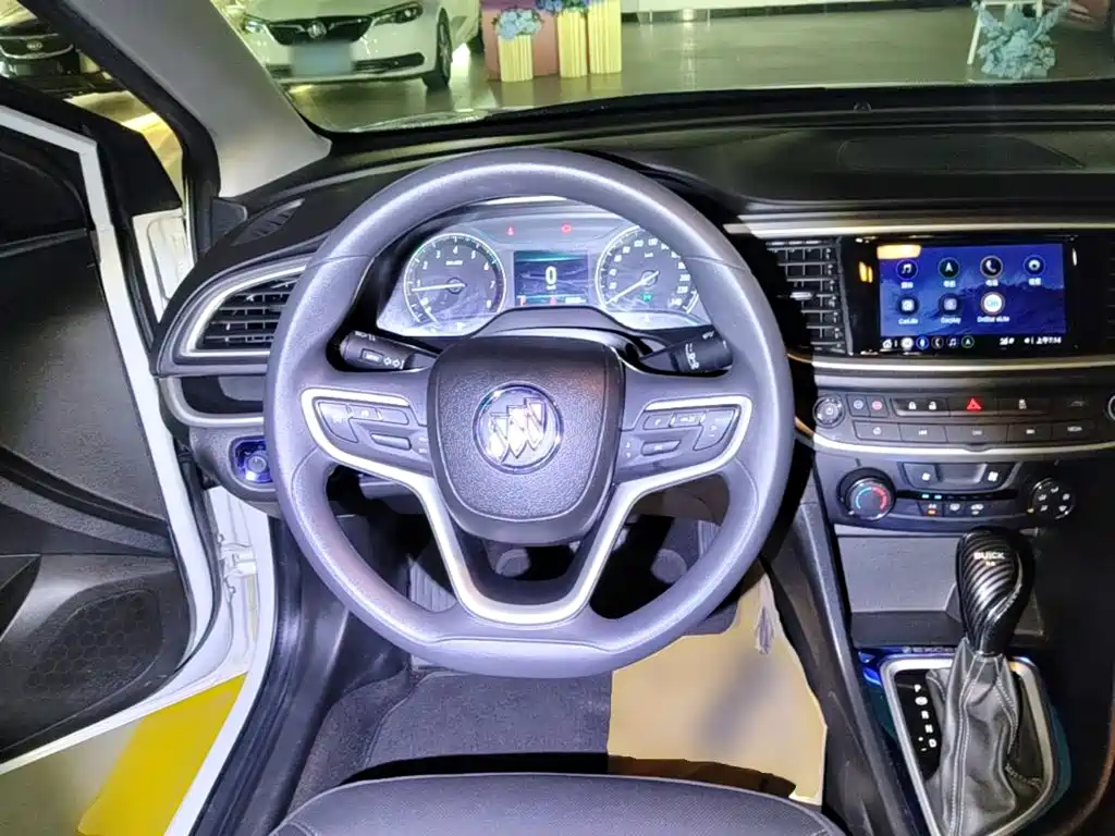 Buick Excelle — миниатюра 11