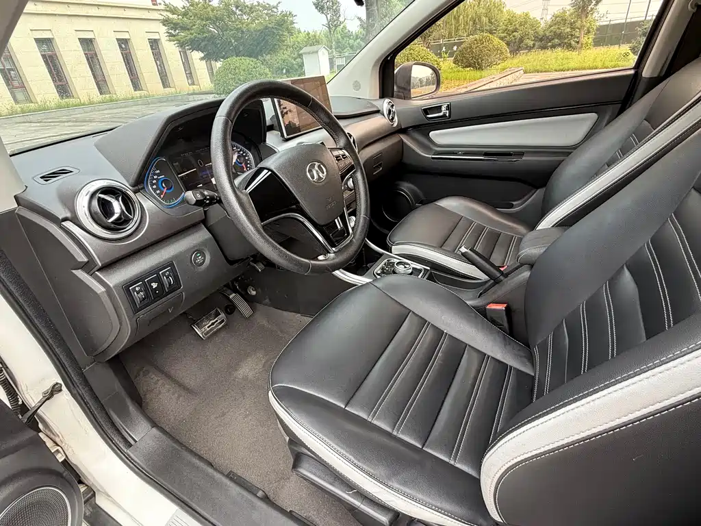 BAIC New Energy EC5 — миниатюра 7