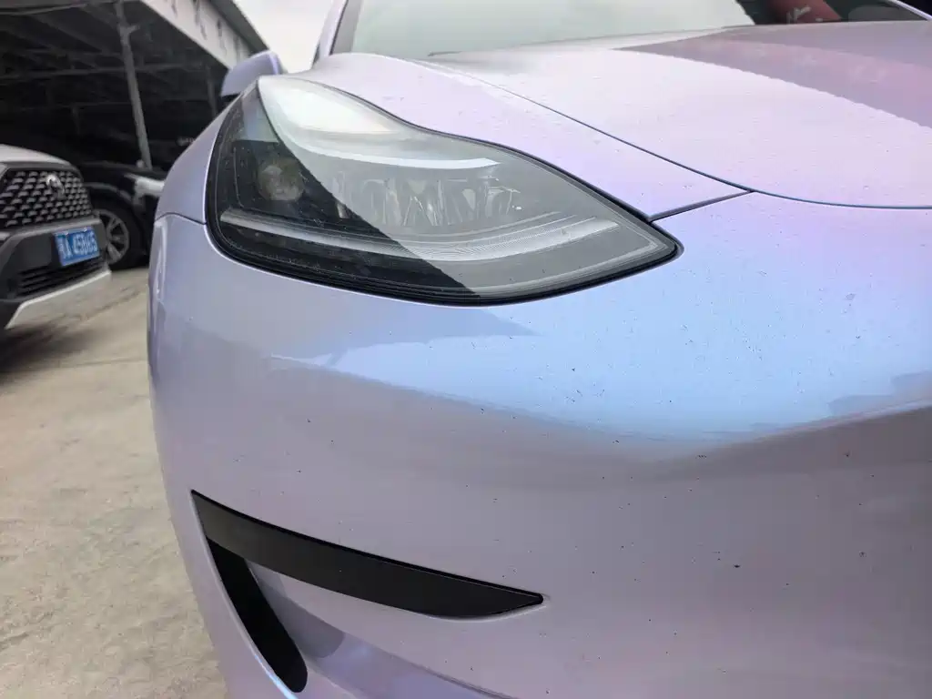 Tesla Model 3 — миниатюра 4