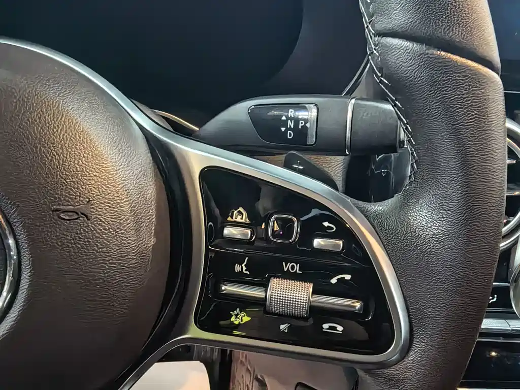 Mercedes-Benz GLC — миниатюра 9