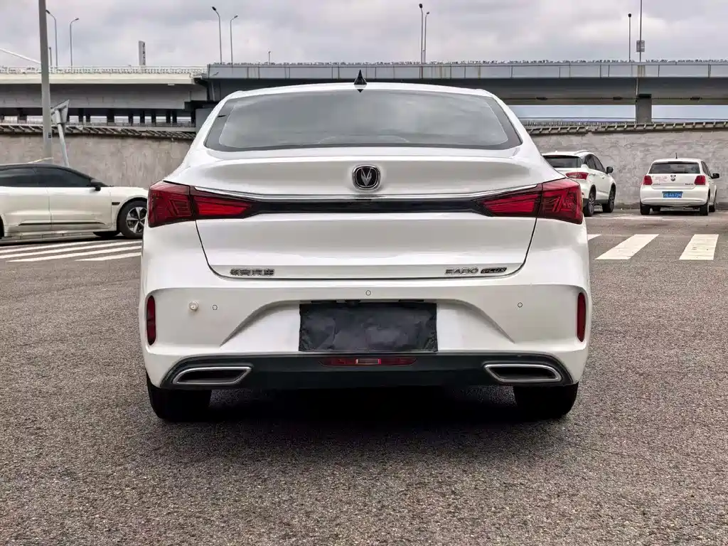 Changan Eado — миниатюра 8