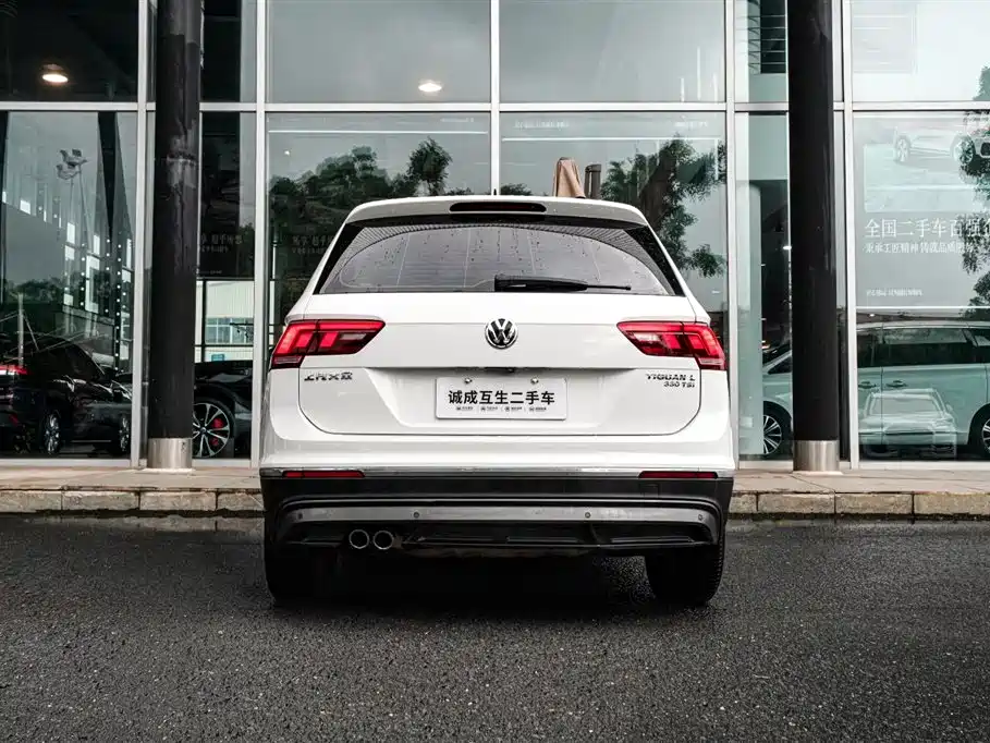 Volkswagen Tiguan L L 2017 330TSI AT Comfort