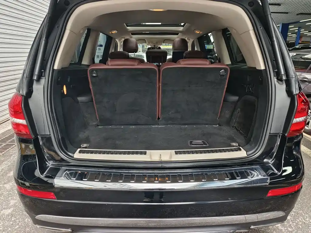 Mercedes-Benz GLS — миниатюра 14