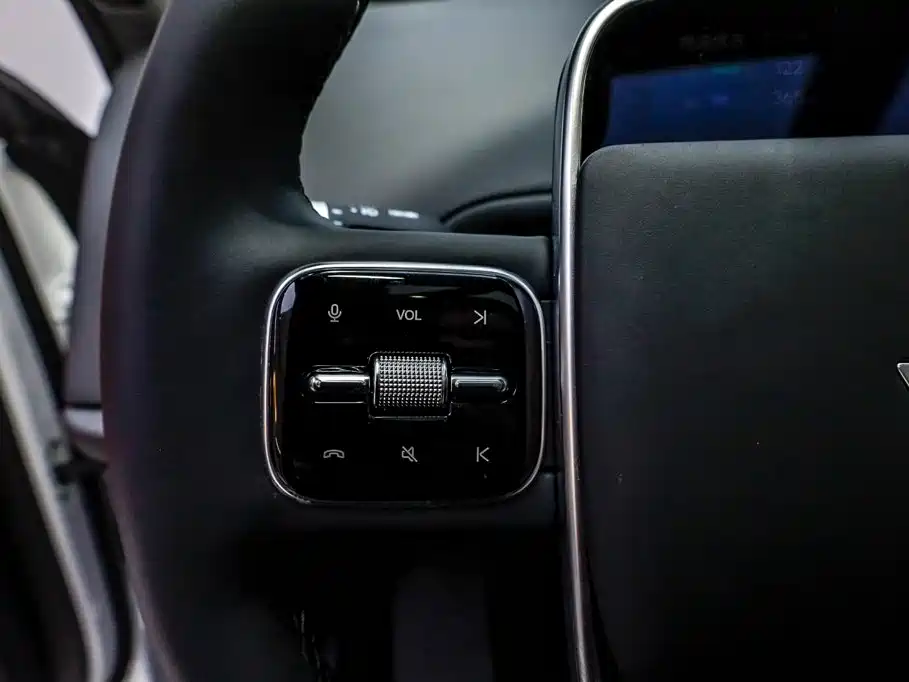 Li Auto Li L6 — миниатюра 24