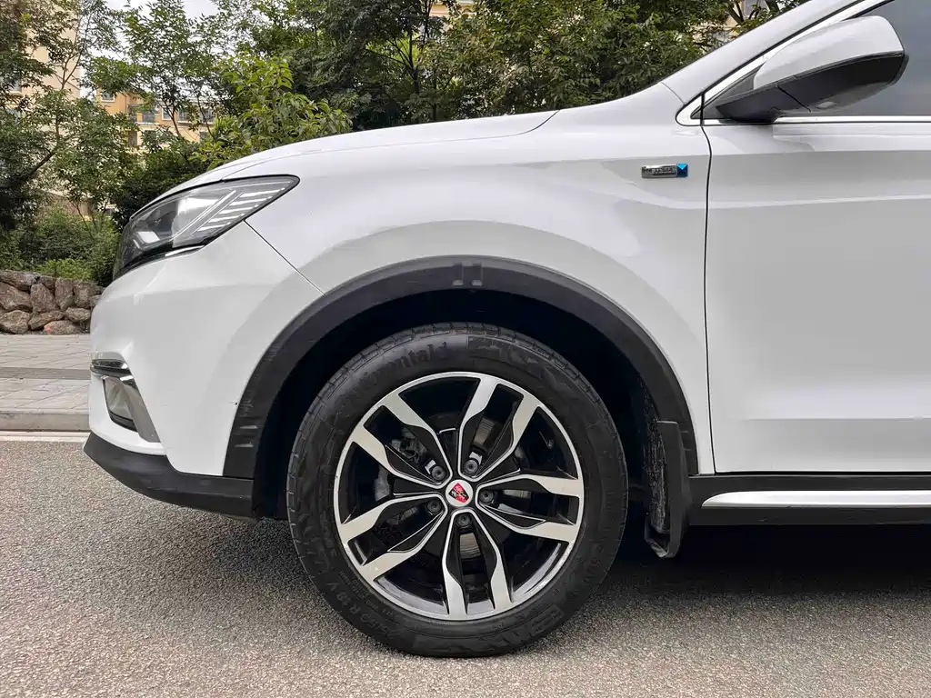 Roewe RX5 — миниатюра 7
