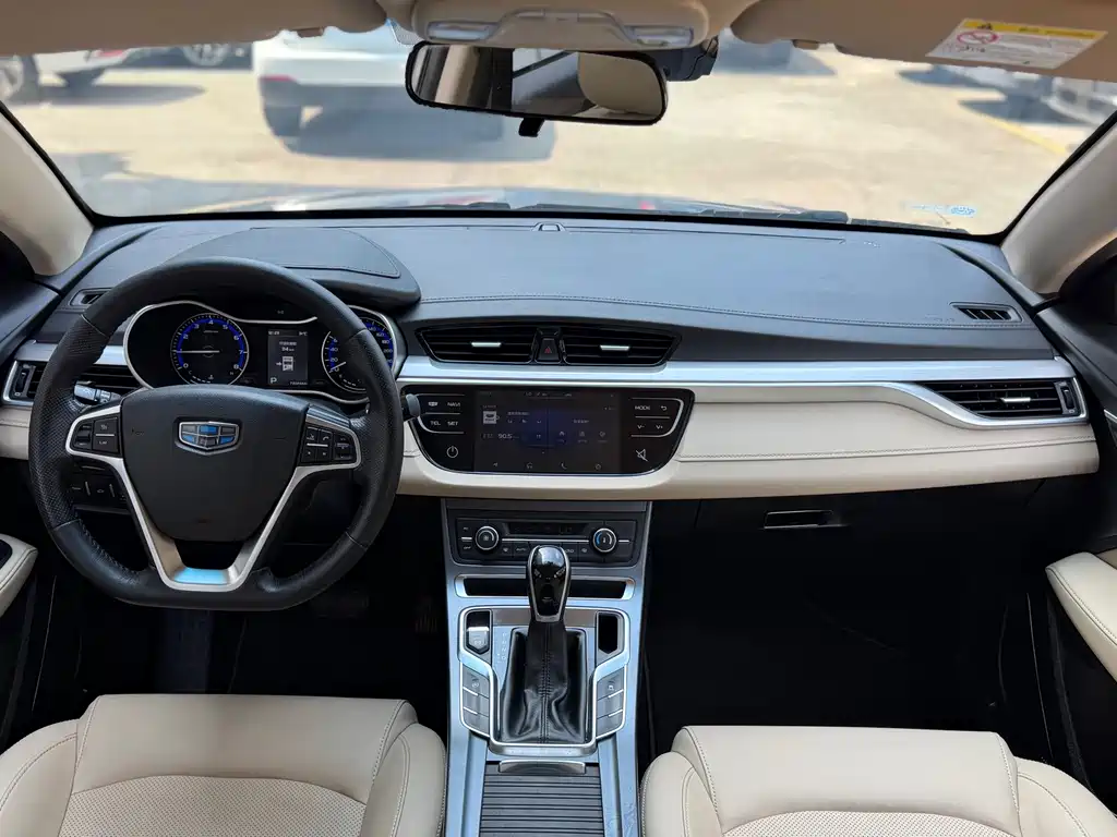 Geely Emgrand — миниатюра 11