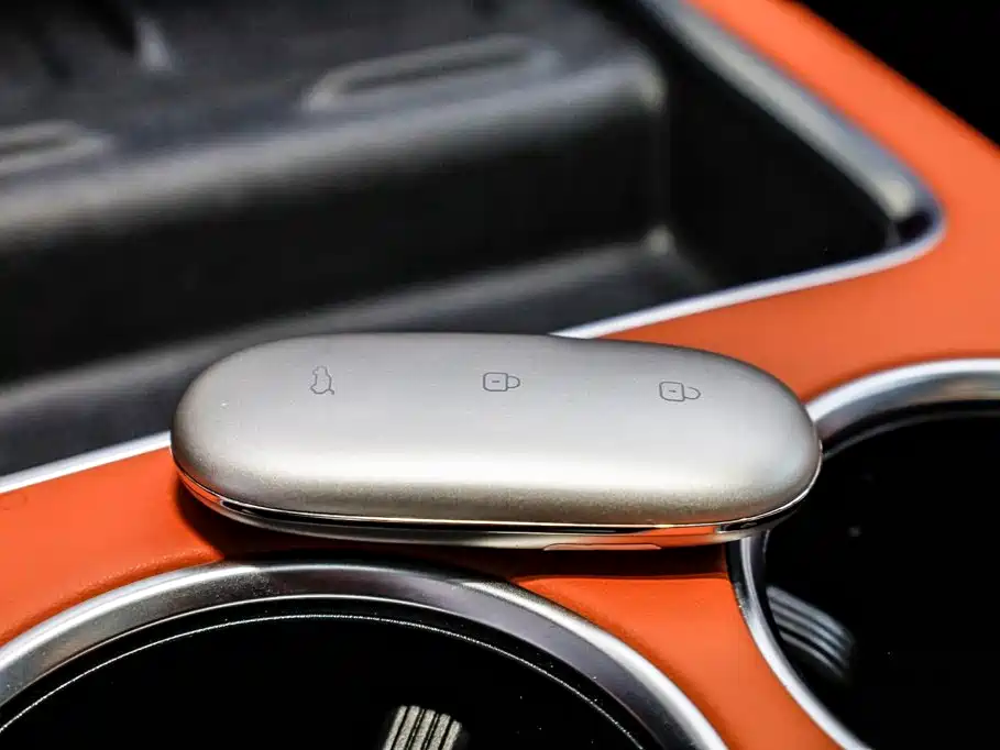 Li Auto Li L8 — миниатюра 25