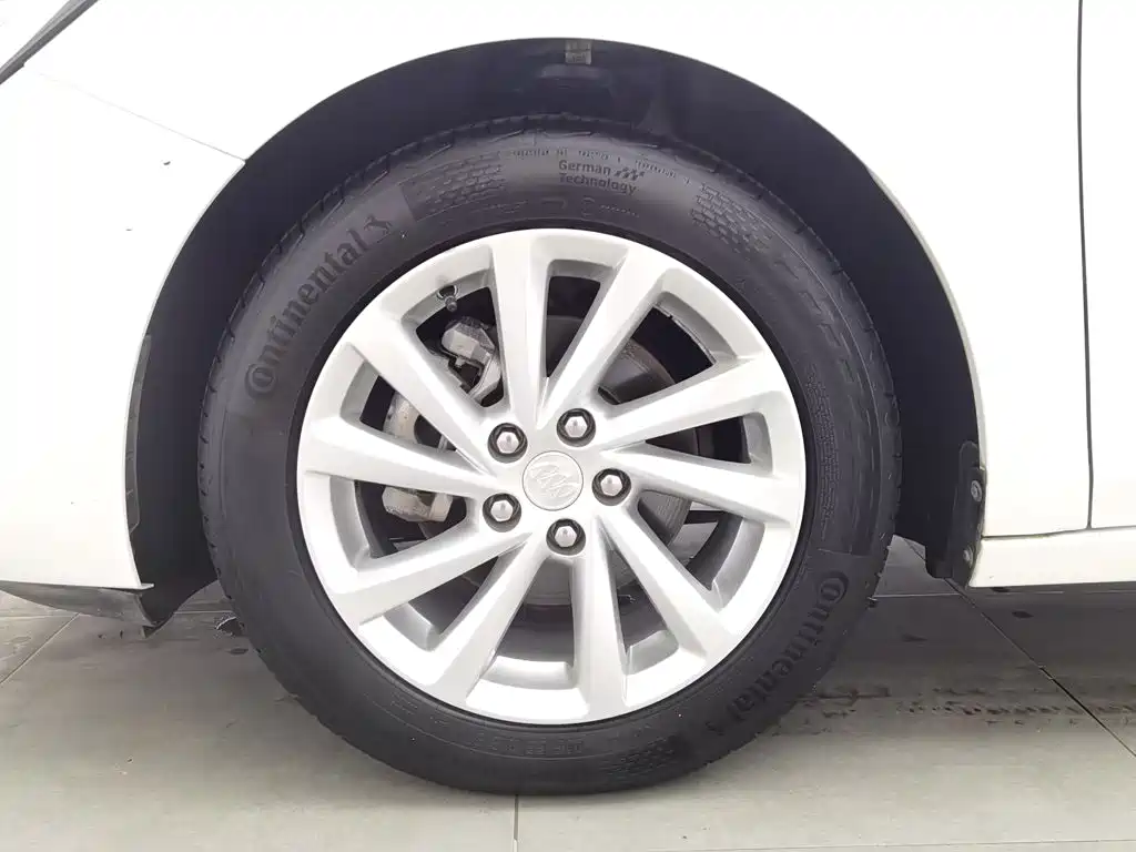 Buick Verano — миниатюра 17
