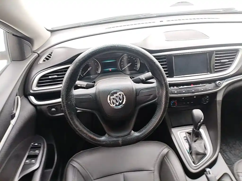 Buick Excelle — миниатюра 11