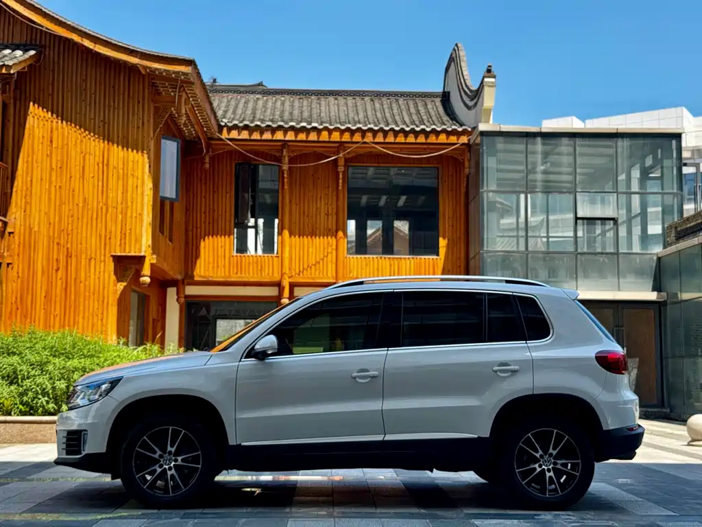 Volkswagen Tiguan — миниатюра 4