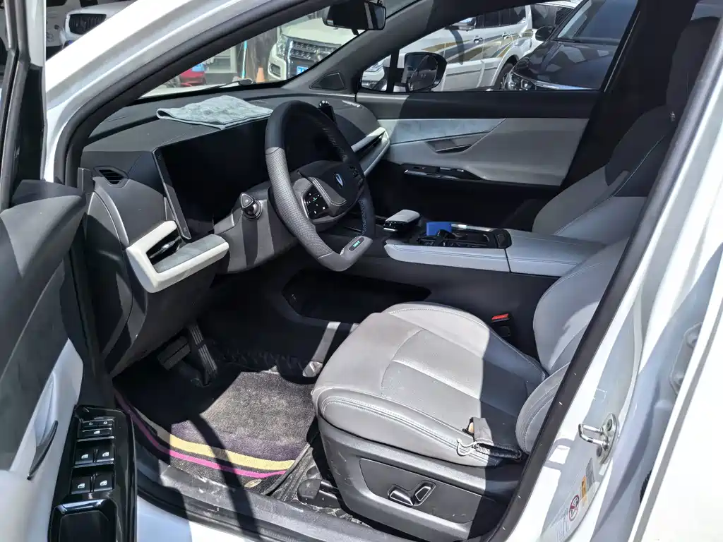 Changan UNI-T — миниатюра 7