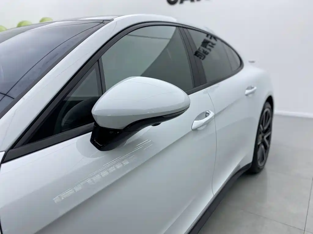 Porsche Panamera — миниатюра 12