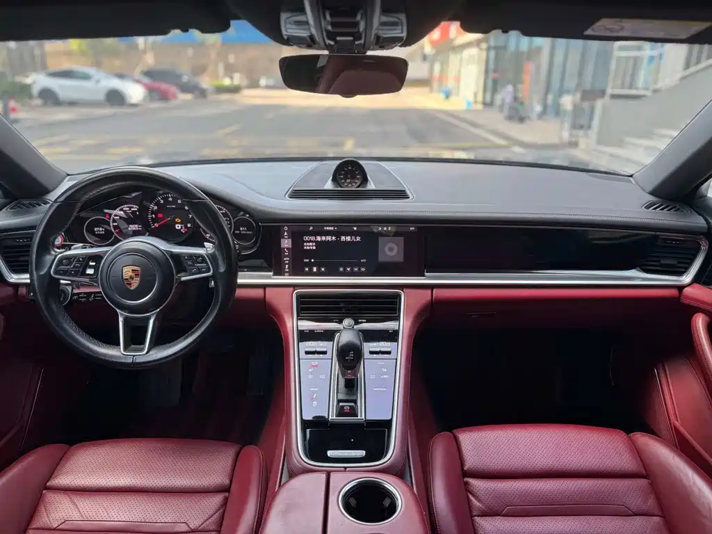 Porsche Panamera — миниатюра 24