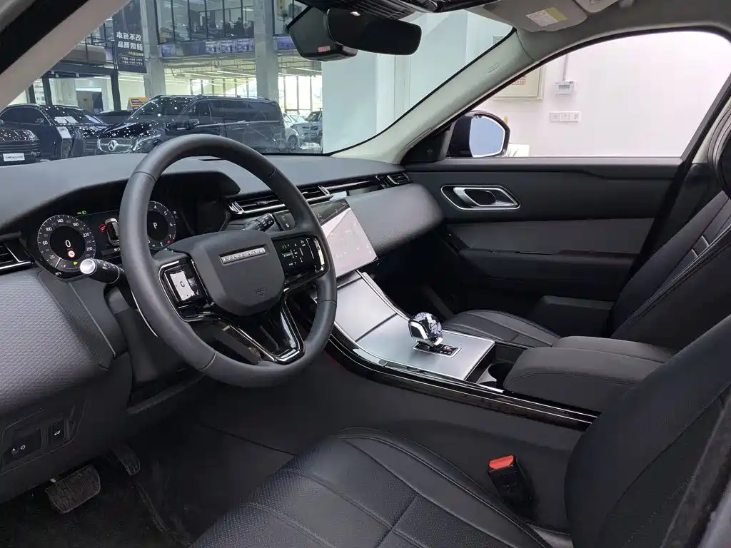 Land Rover Velar — миниатюра 10
