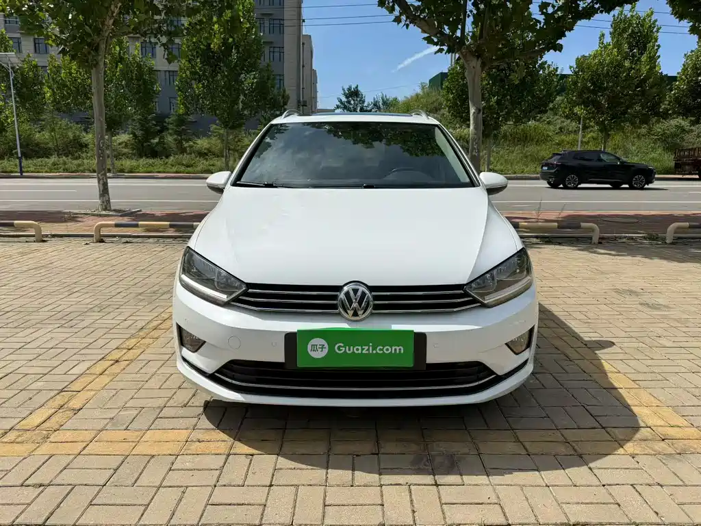 VOLKSWAGEN GOLF*JIAYU