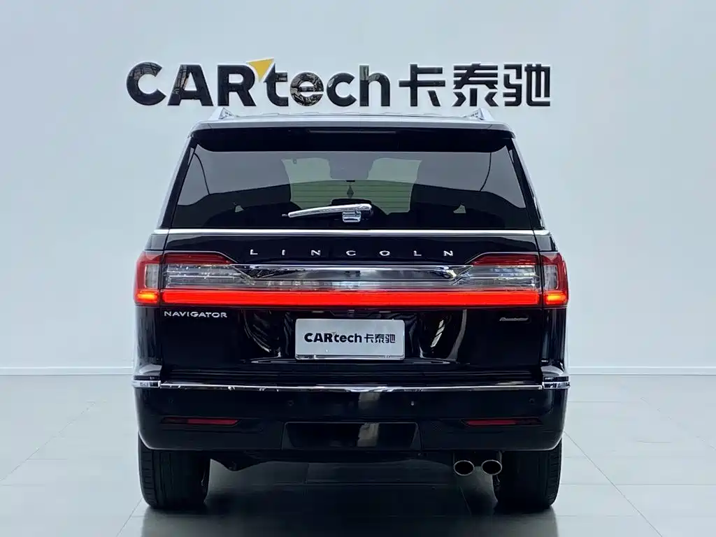 Lincoln Navigator — миниатюра 4