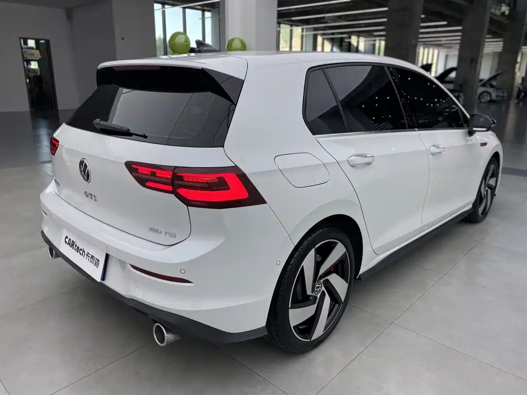 Volkswagen Golf GTI — миниатюра 3