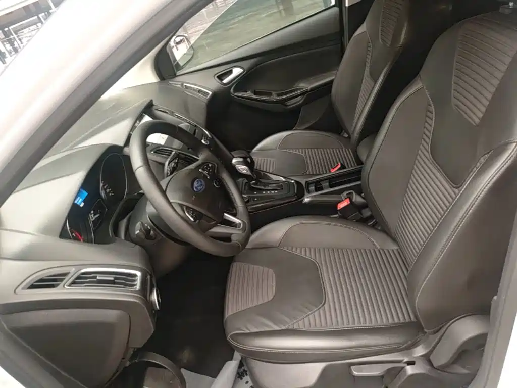 Ford Focus — миниатюра 15