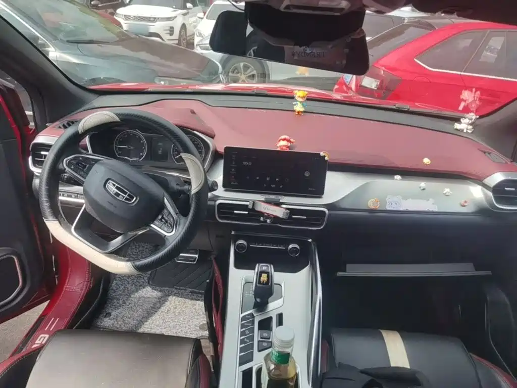 Geely Binyue — миниатюра 10