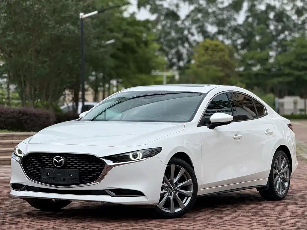 Mazda 3 Axela 2022