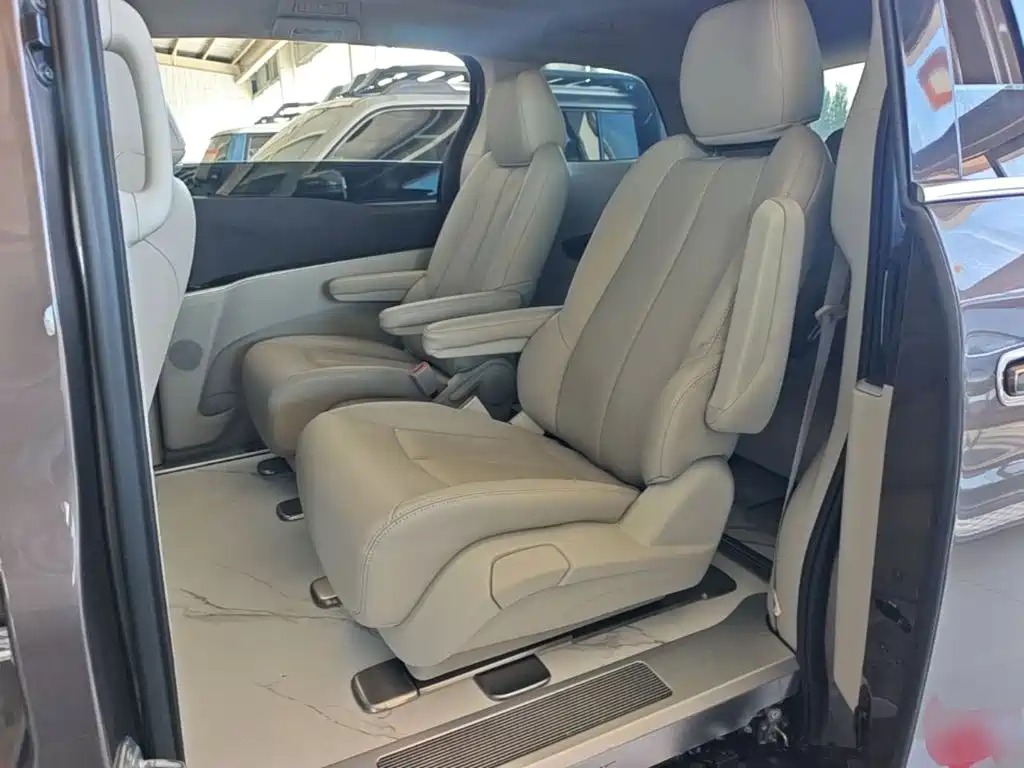 Buick GL8 — миниатюра 17