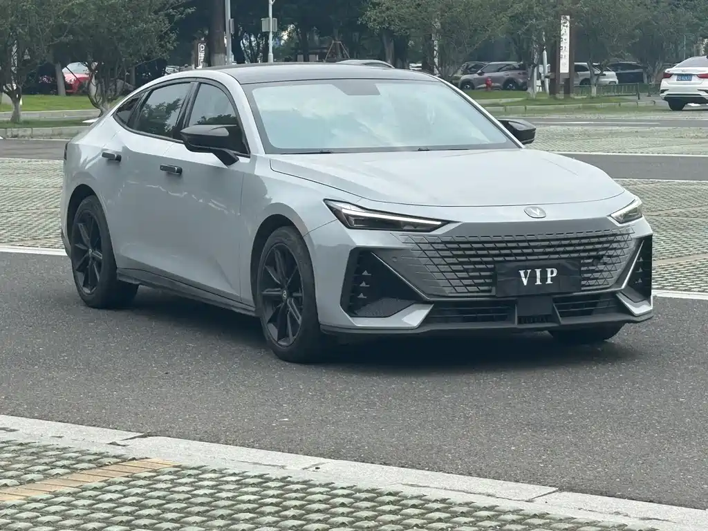 Changan UNI-V 2022 1.5T