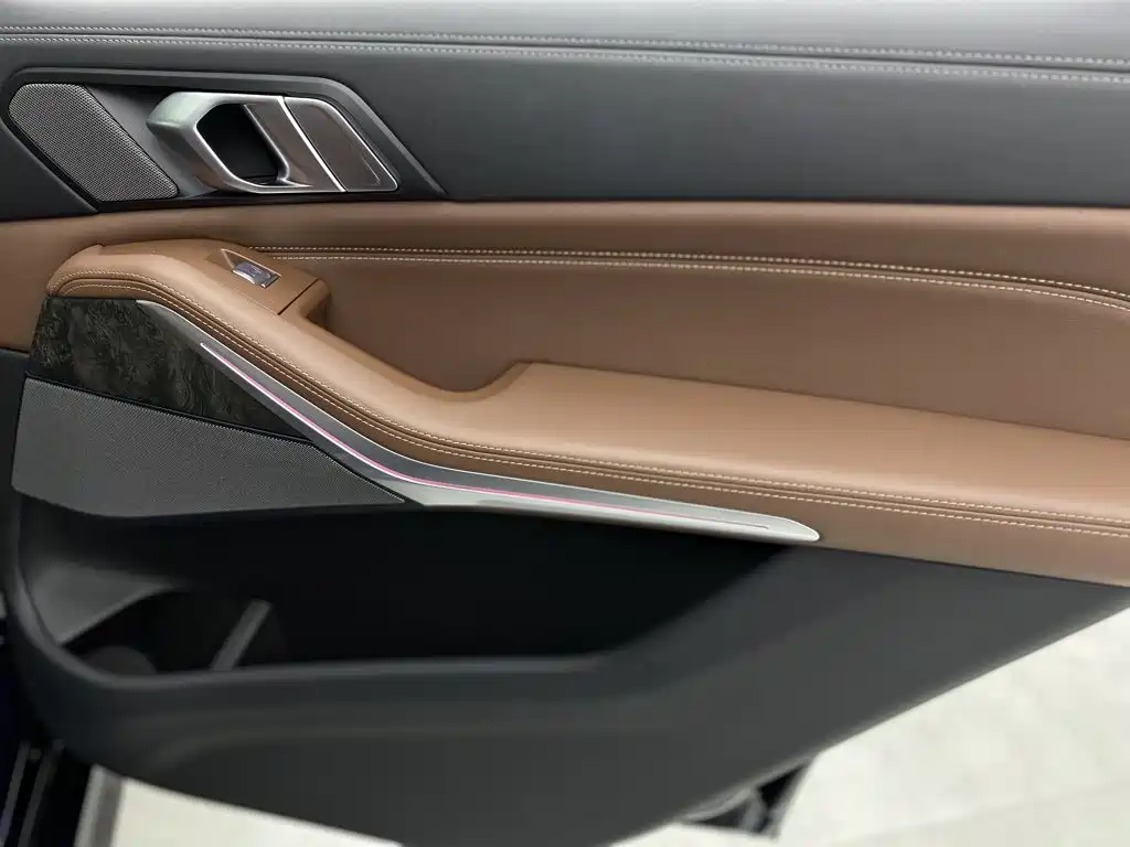 BMW X7 — миниатюра 35
