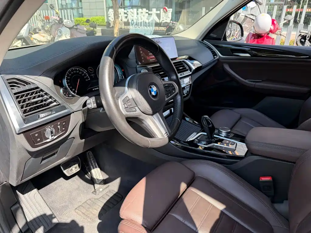 BMW X3 — миниатюра 7