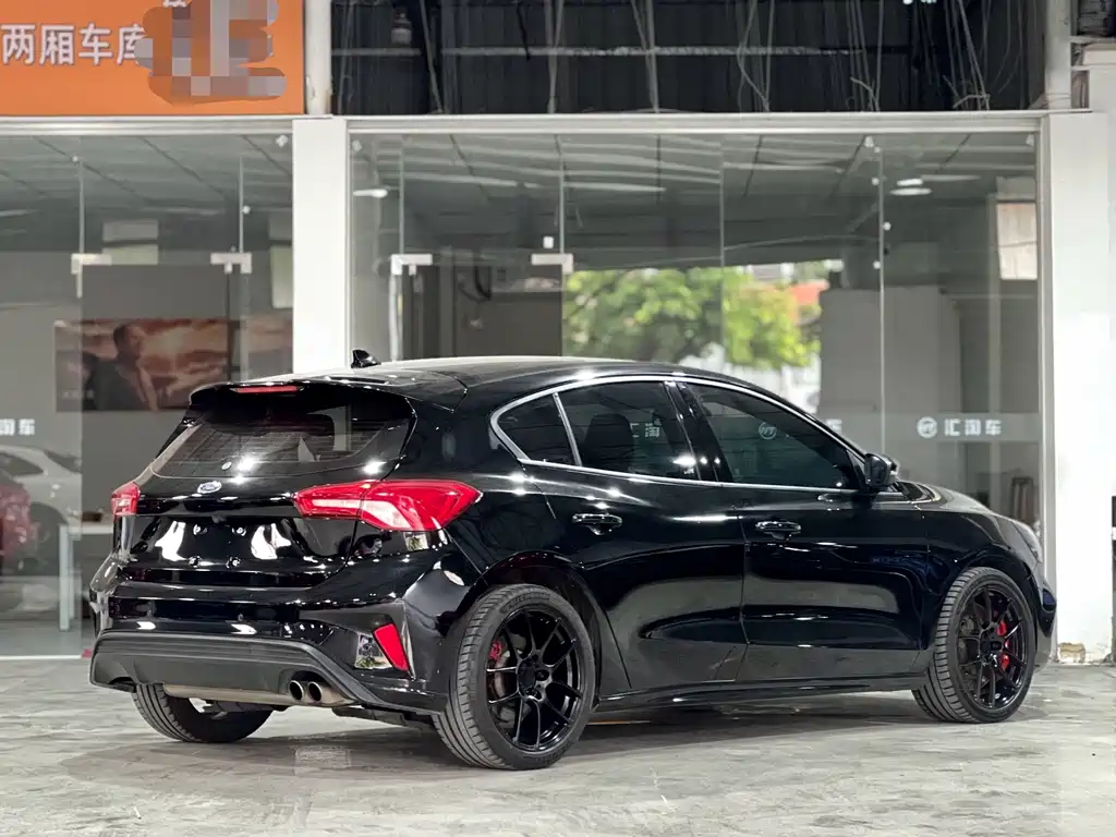 Ford Focus — миниатюра 13