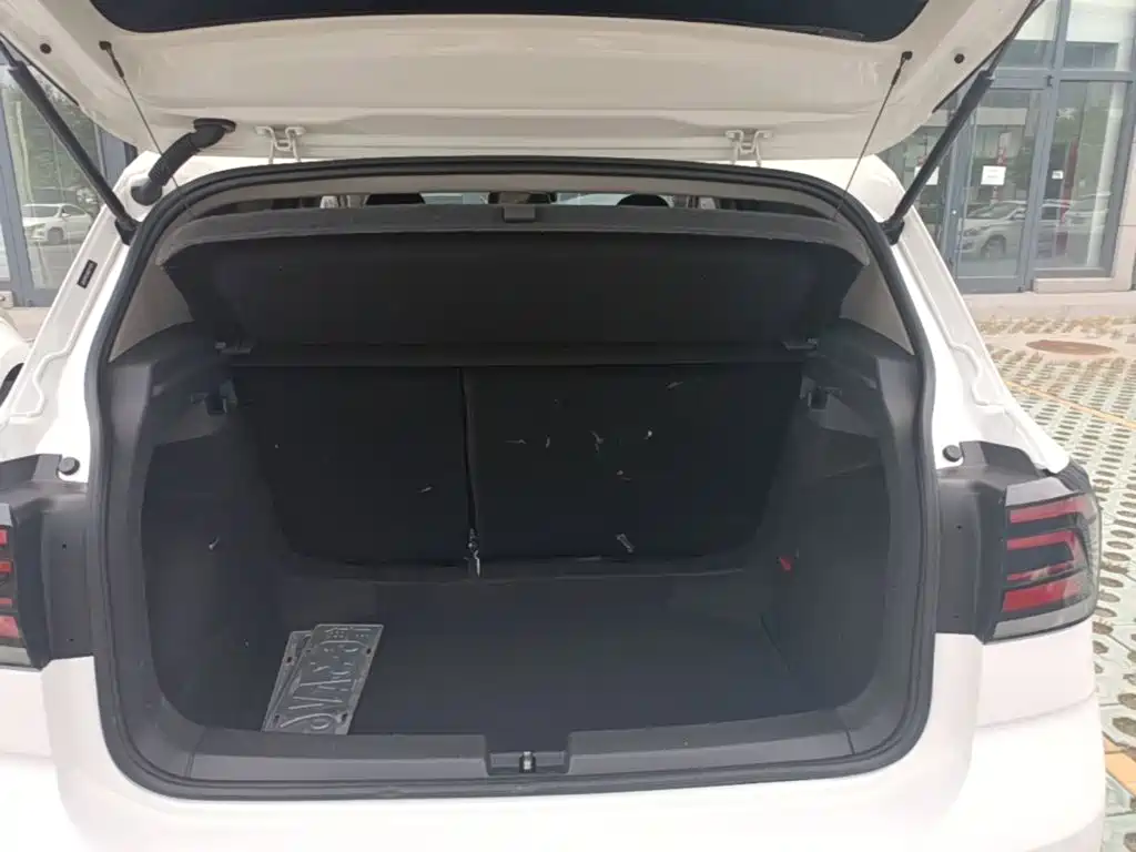 Volkswagen T-Cross — миниатюра 19