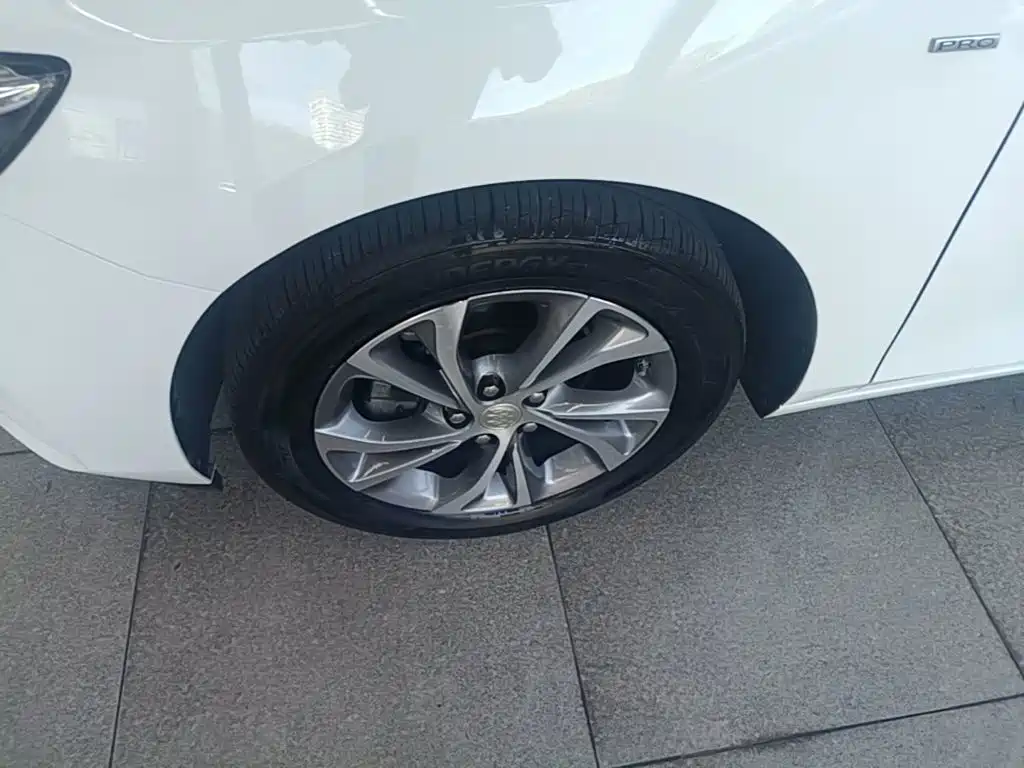 Buick Verano — миниатюра 23