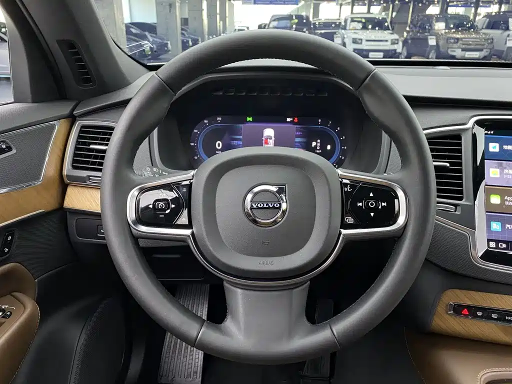 Volvo XC90 — миниатюра 16
