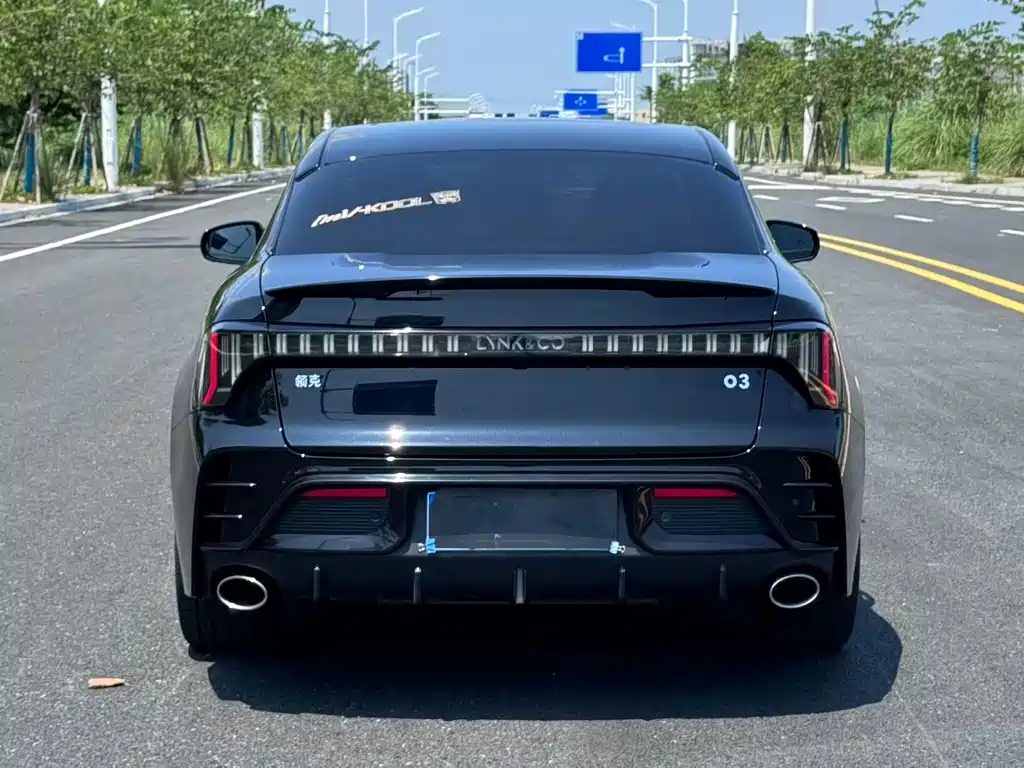 Lynk & Co 03 — миниатюра 5