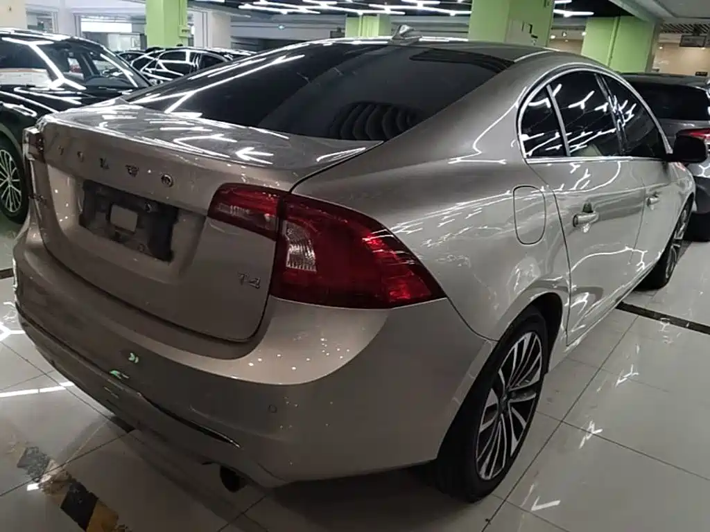Volvo S60 2018 S60L T4