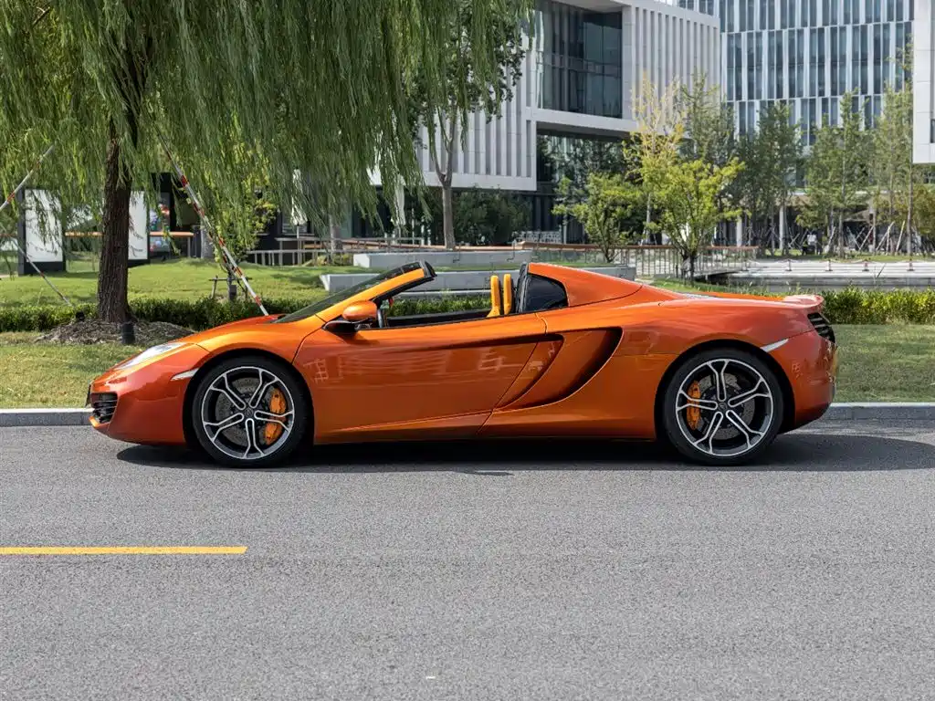 McLaren 12C 2013 3.8T SPIDER