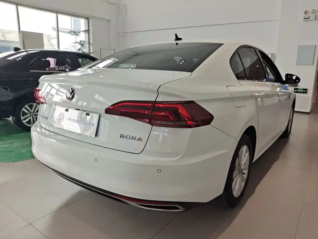 Volkswagen Bora — миниатюра 3