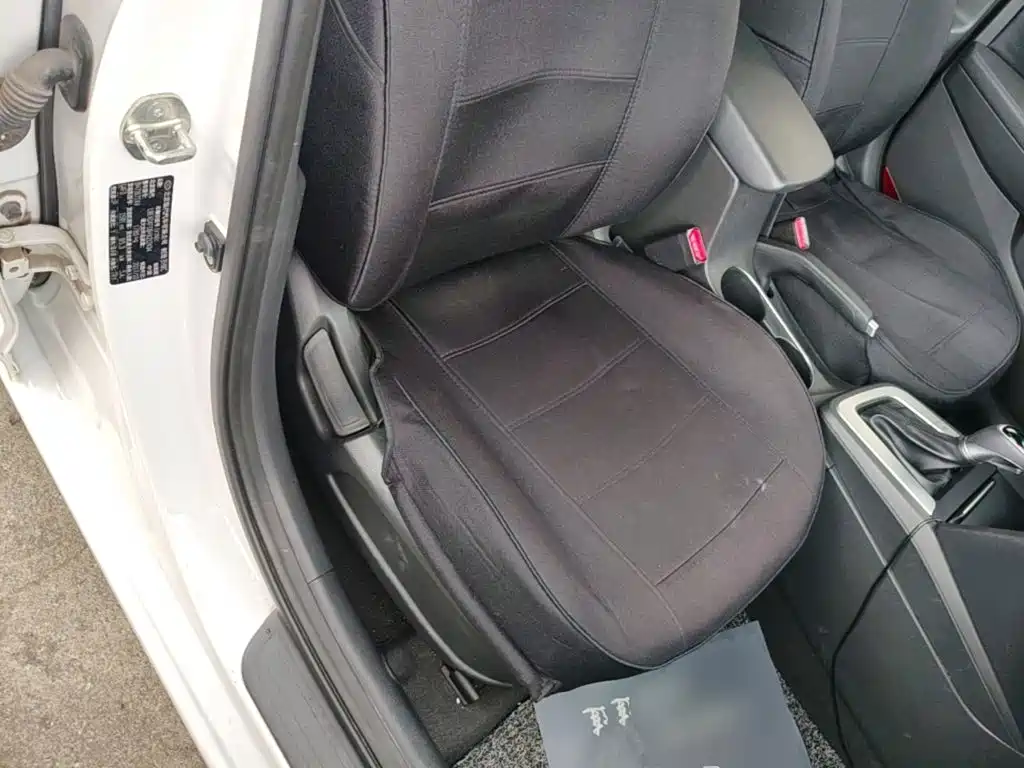 Hyundai Elantra — миниатюра 25