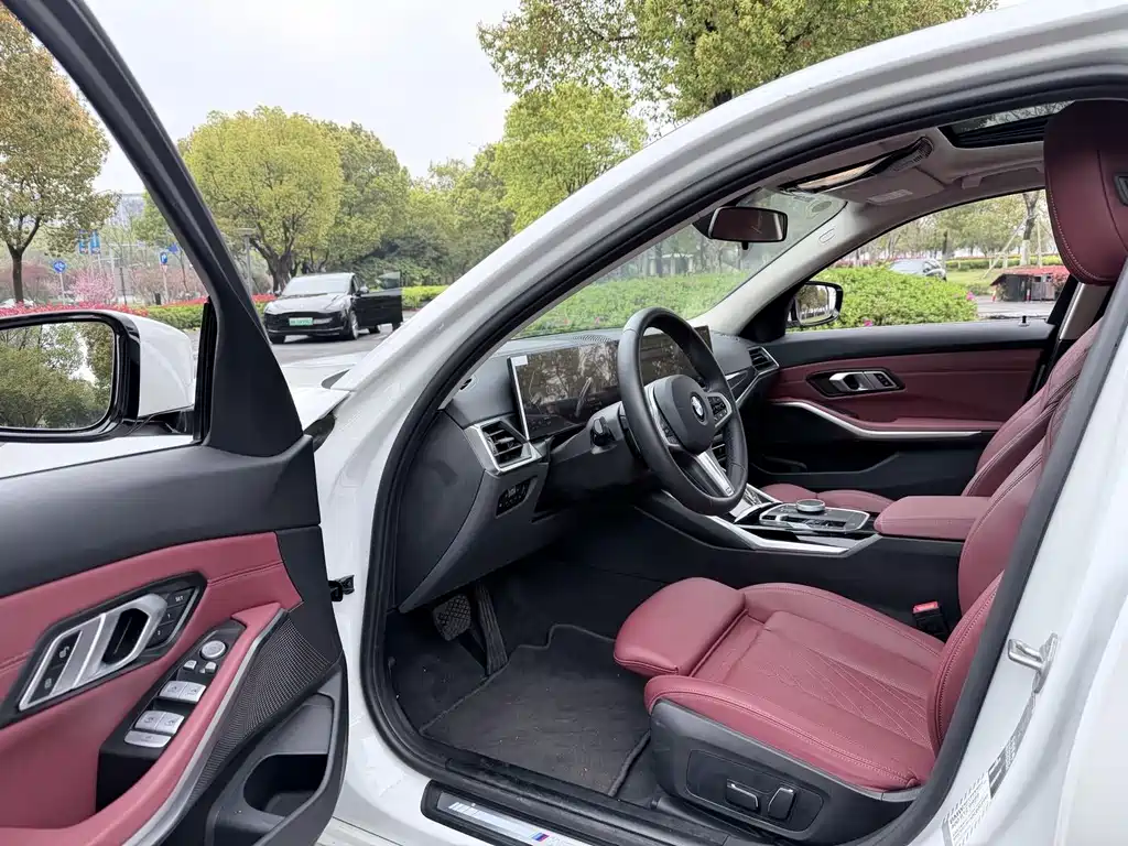 BMW 3 Series — миниатюра 4
