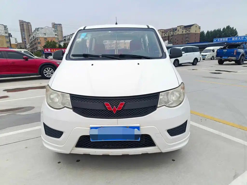Wuling Hongguang — миниатюра 2